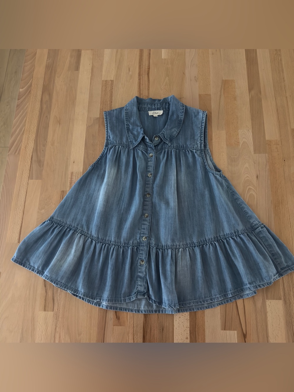 Elan Tencel Ruffle Button-Front Tank - Picture 4 of 9